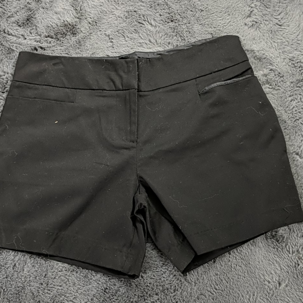 🔥🔥🔥The limited black shorts
